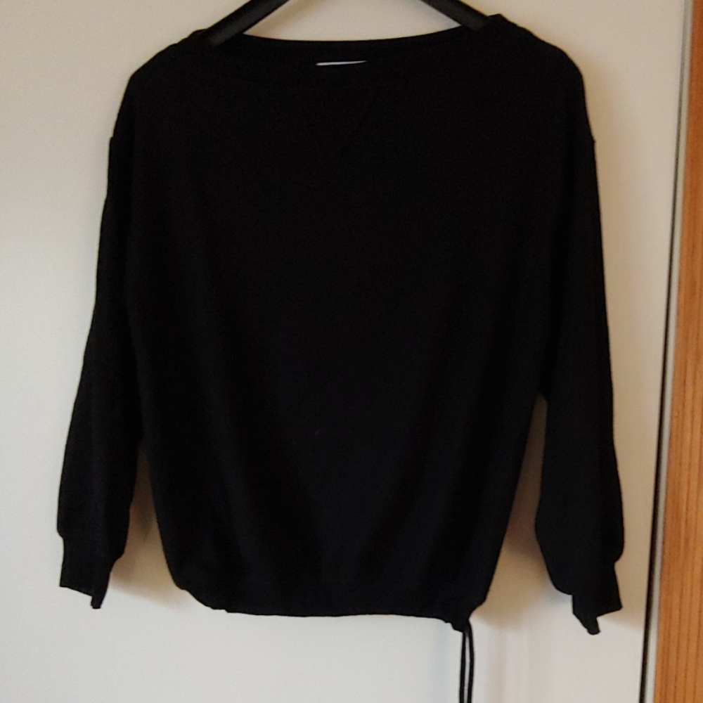 Lightweight sweater T worn one time